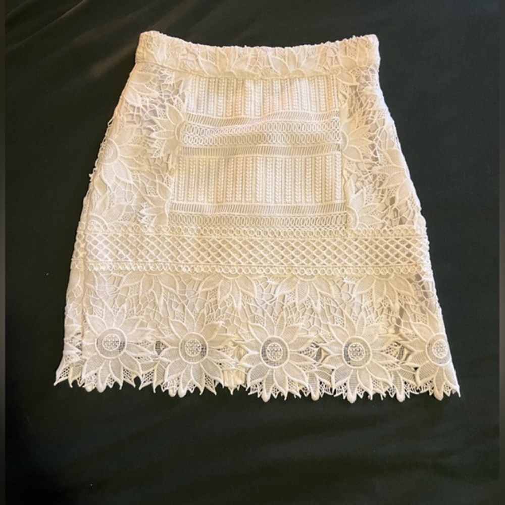 NWOT TOPSHOP White Crochet Mini skirt Size 2